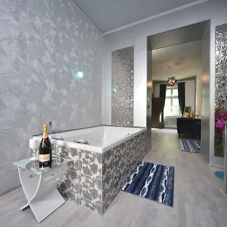 Tf Wellness Lägenhet *